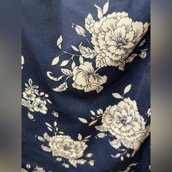 Forever 21 Floral Pajama Set - Picture 6 of 12